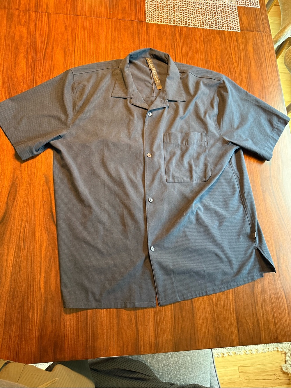lululemon athletica Men's Short-Sleeve Button-Down Shirt - Slate Blue